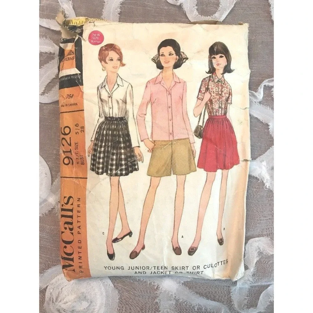 Vintage 1967, MCCALL's Sewing Pattern #9126, Junior Girls Skirt~Culottes~Shirt!